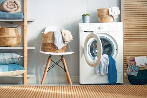 Here’s How Cleaning Your Lloyd Washing Machine is So Easy